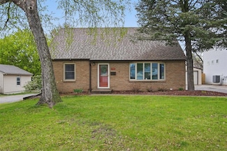 1034 66th St, Windsor Heights, IA 50324