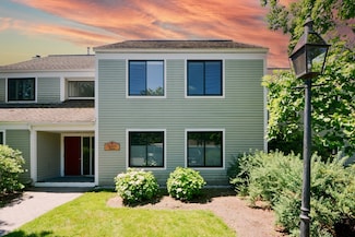 8 Concord Greene Unit 4, Concord, MA 01742