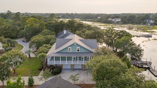 687 Oak Marsh Dr, Mount Pleasant, SC 29464