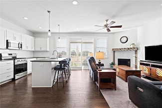 21373 W 117th Terrace Unit 22a, Olathe, KS 66061