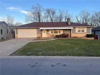 2215 N 49th St, Kansas City, KS 66104