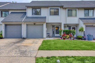 44 Lexington Cir, Matawan, NJ 07747