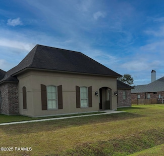 104 Oak Shadows Dr, Youngsville, LA 70592