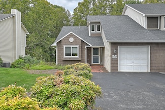 103 Timberbrook Dr, Bristol, VA 24201