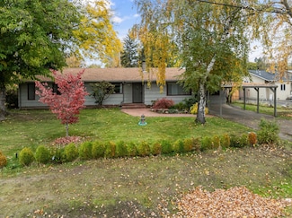 1294 Corona Ave, Medford, OR 97504