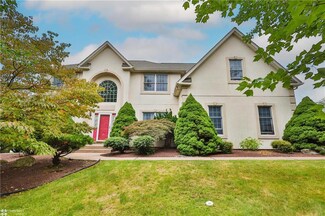 3909 Evergreen Dr, Bethlehem, PA 18020