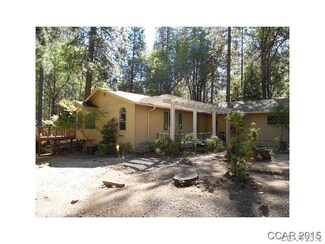 72 Dowling Rd, West Point, CA 95255