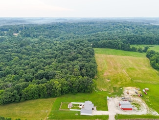 1275 Sailor Rd, Vinton, OH 45686