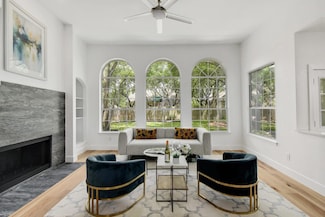 11930 Loomis Dr, Austin, TX 78738
