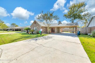 135 Wadsworth Dr, Lafayette, LA 70503
