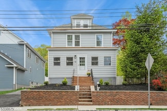 60 New St, Dover, NJ 07801