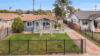 1103 Hickory St, Santa Ana, CA 92701