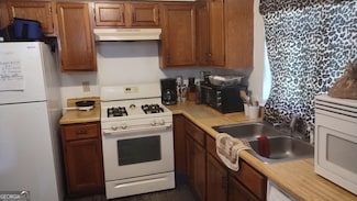 335 Chase Woods Cir, Jonesboro, GA 30236