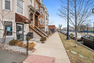 55 Broadway Unit 5, Somerville, MA 02145