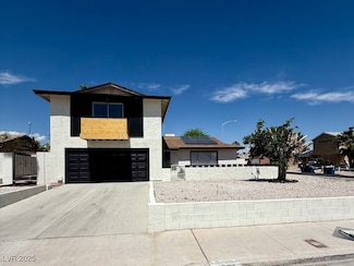 6220 Carl Ave, Las Vegas, NV 89108