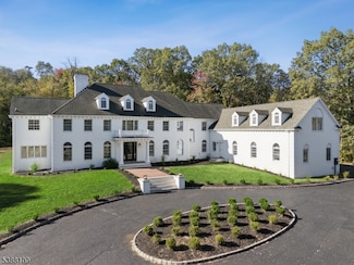 2 Wright Ln, Far Hills, NJ 07931