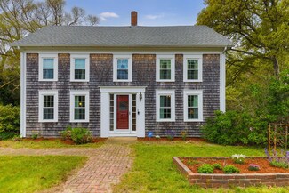 68 Pleasant St, South Chatham, MA 02659