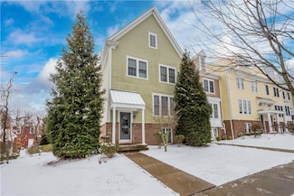 1301 Village Ln, Bridgeville, PA 15017