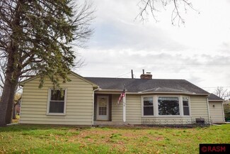 517 S Main St, Le Sueur, MN 56058