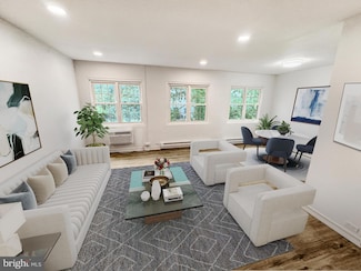1204 Martha Custis Dr, Alexandria, VA 22302
