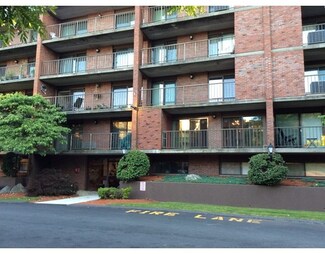 146 Marble St Unit 501, Stoneham, MA 02180