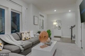 8162 Flatbush St, Rockville, MD 20855