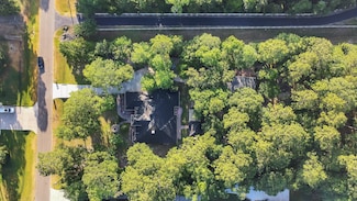 11943 White Oak Pass, Conroe, TX 77385