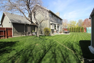 1392 N Santa Rosa Ave, Meridian, ID 83642