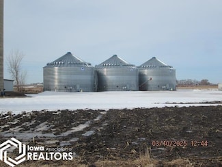 1145 Nelson Ave, Belmond, IA 50421