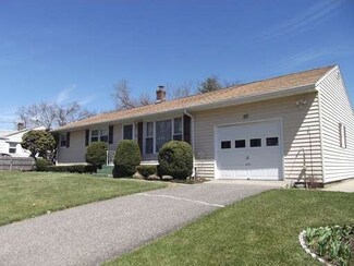 127 Slater Ave, Springfield, MA 01119