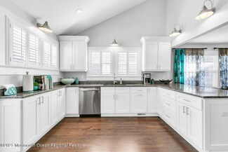 72 Rumson Rd, Little Silver, NJ 07739