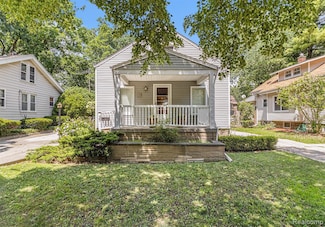 39 Woodward Heights Blvd, Pleasant Ridge, MI 48069