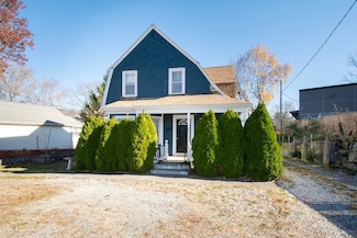 972 Liberty St, Braintree, MA 02184