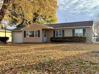 1255 4th St, Jesup, IA 50648