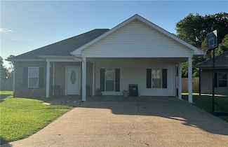 1570 Chase Dr, Alexandria, LA 71303