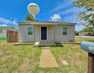 111 NE Avenue D, Andrews, TX 79714