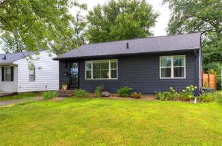1422 55th St, Des Moines, IA 50311