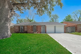4323 Trafalgar Dr, Houston, TX 77045