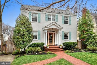 3611 Underwood St, Chevy Chase, MD 20815
