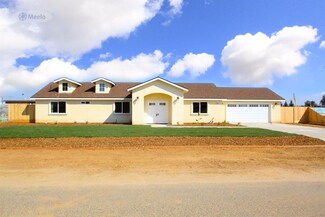 16931 Hill Dr, Madera, CA 93638