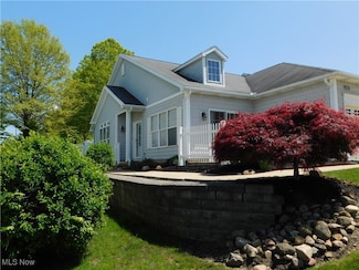 1432 Chesapeake Ave Unit 1432, Louisville, OH 44641