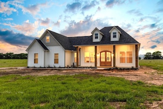 1900 County Road 1255, Savoy, TX 75479