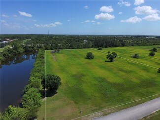 8160 White Fences Ln, Vero Beach, FL 32968