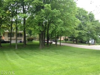 8693 N 2850 Rd E, Ellsworth, IL 61737