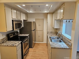 20702 El Toro Rd Unit 20, Lake Forest, CA 92630