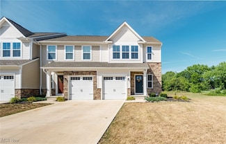 1145 Meadow Run, Akron, OH 44321