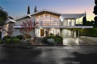 11566 Dona Teresa Dr, Studio City, CA 91604