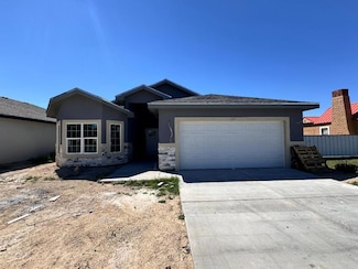 2006 Normandy Dr, Pecos, TX 79772