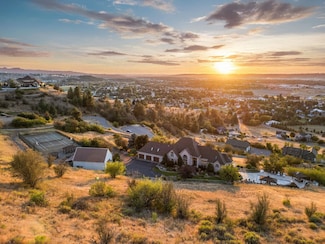 20915 E Jesse Ln, Greenacres, WA 99016