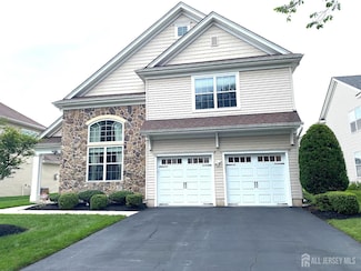 55 Dahlia Ct, Piscataway, NJ 08854